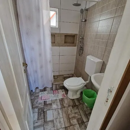 Pagini Din Vama Quarto em Acomodações Particulares